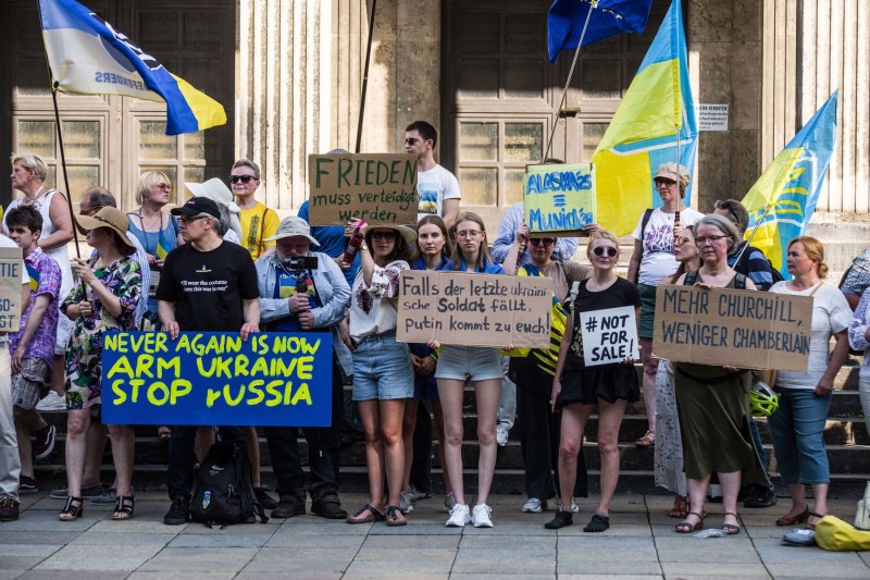 While the meeting in Alaska was running, a hard message was launched by an important voice in the UK, even from Kiev: