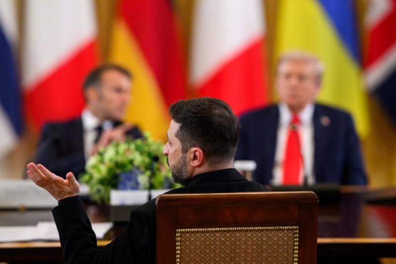 What Zelenski is waiting to receive in a few days. Only then wants to meet with Putin