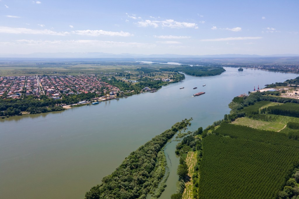 Aerial view of the city of Calafat, on the edge of the Danube. Photo: Shutterstock