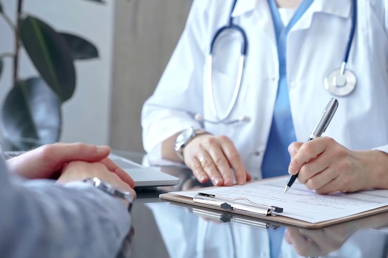 Doctor and patient. Photo: Shutterstock