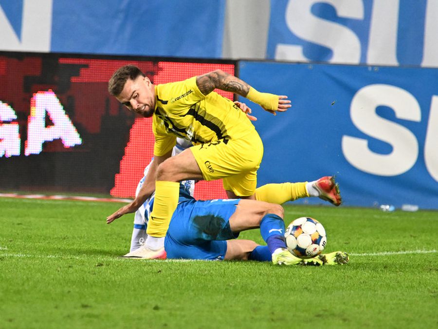 The legend of Craiovei proposes a football player from Dinamo to national: 