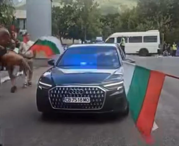 Ursula von der Leyen was not in the photo car: video capture