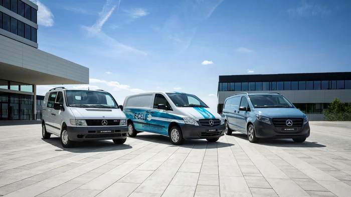Three General Mercedes-Benz Photo: Mercedes-Benz