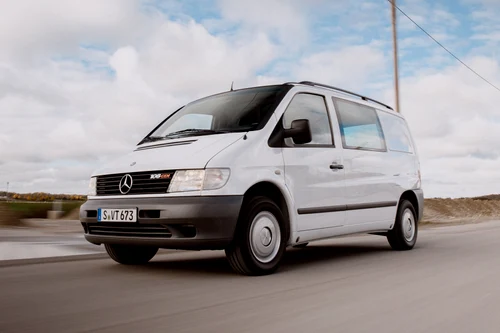 First generation W638 Photo: Mercedes-Benz