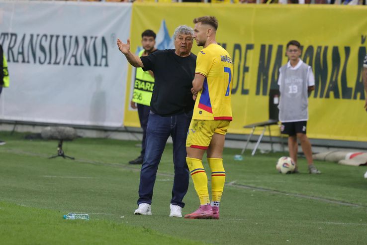 Mircea Lucescu and Denis Drăguș, in Romania - Canada, friendly on the National Arena/ Photo: Ionuț Iordache (GSP)