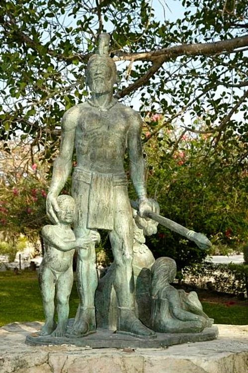 Guerrero's statue of Akumal Photo Wikipedia