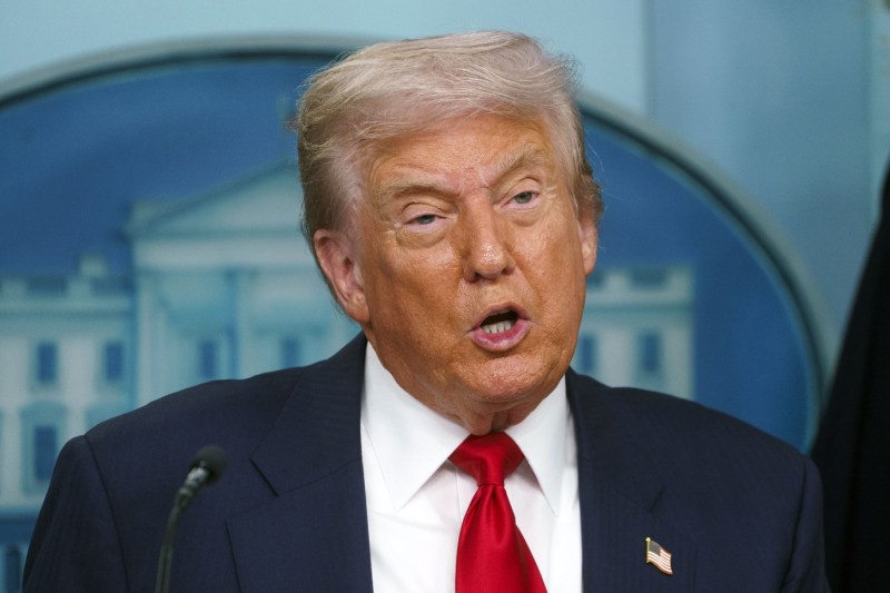 Apparently Image -induced by Image from 2020, Donald Trump has threatened to send troops to Portland.