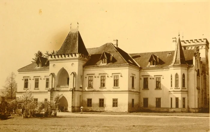 Nightcsa Castle. Photo: Illustrated by the time