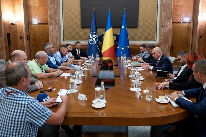 Bolojan, meeting with the photo unions gov.ro