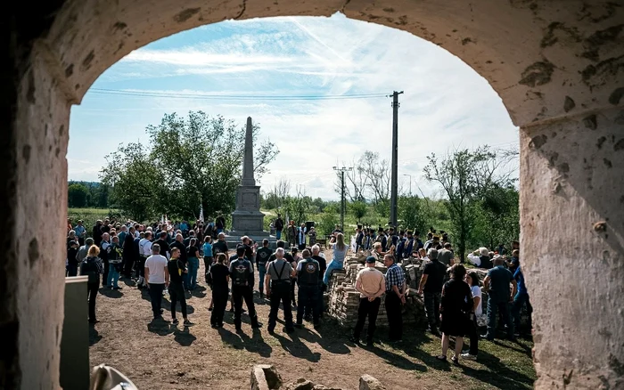 The monument from Simeria. Photo Budai Honvédek. Facebook