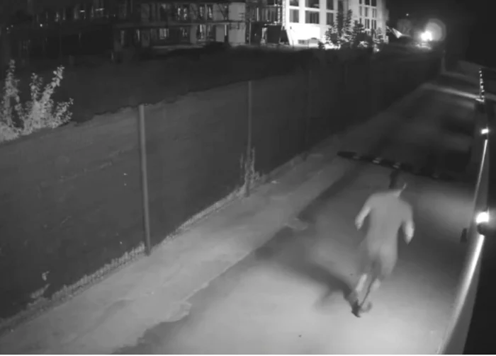 Men have been identified and detained photo capture video
