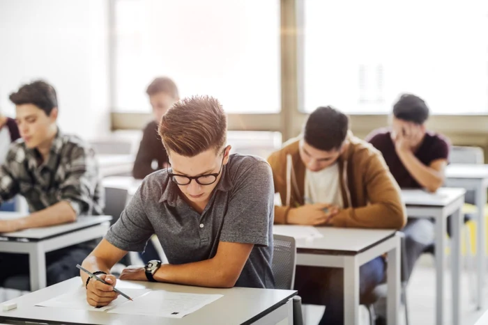 The poor results from the Pisa tests determined the authorities to look for photo solutions: Shutterstock