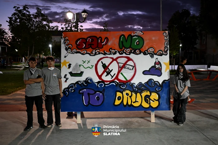 The work of graffiti made by the Economic High School: Slatina City Hall