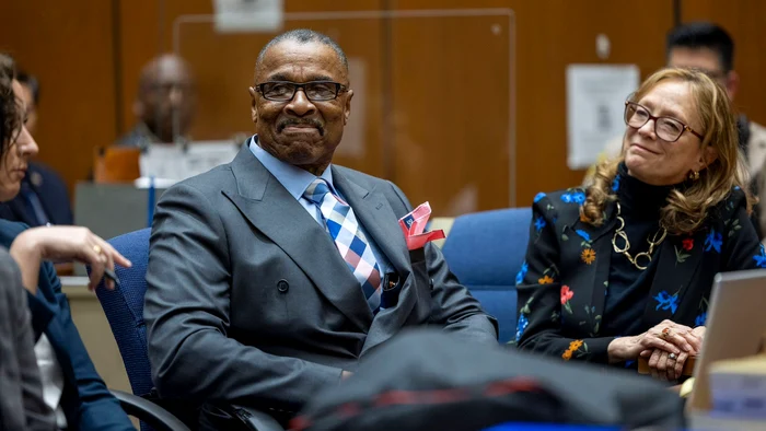 Maurice Hastings, 70 years old, spent 38 years in photo prison: X