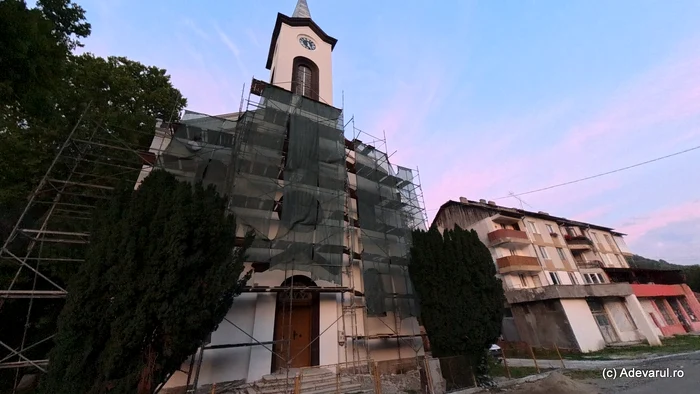 The old church in Rusca Montană. Photo: Daniel Guță Adevărul