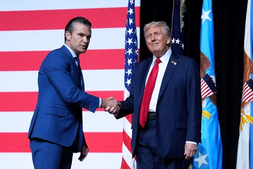 Pete Hegseth and Donald Trump Photo Profimedia 