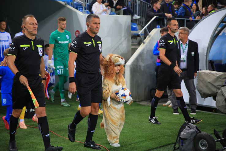 Images from the match Craiova - Dinamo, Stage #11 // Photo: Ionuț Iordache (GSP)