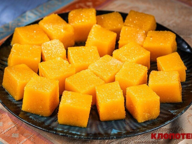 While the pumpkin season, be sure to prepare this amazing dessert. Recipe from Klopotenko