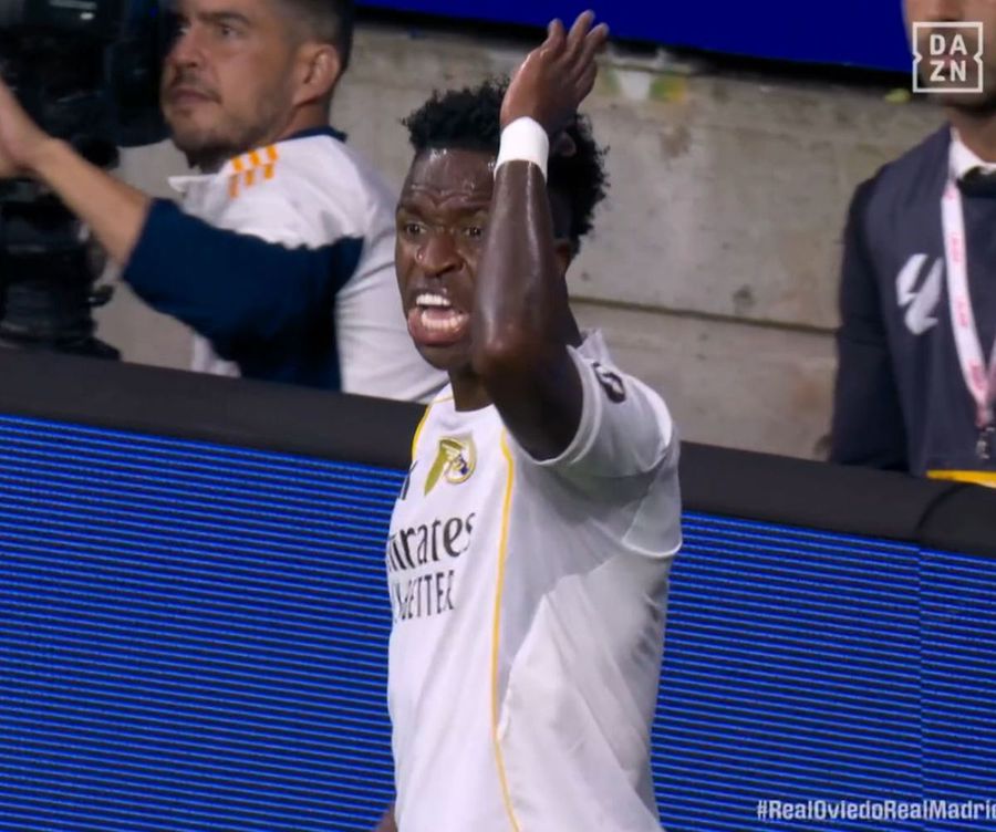 Vinicius, angry / photo: TV capture Oviedo's supporter, detained in Spain for racist gestures at Vinicius and Mbappe