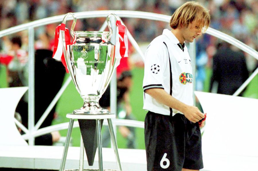 It became the sixth most expensive footballer in the world, then the decline »DJ part-time began, the emblematic number 6 returns soon in the grass
