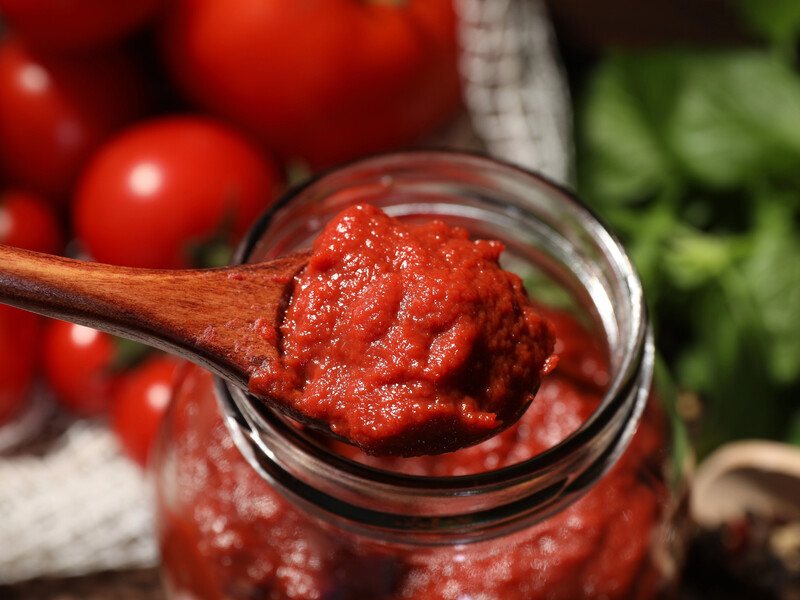Just rub the tomatoes. Tax for borsch for the winter