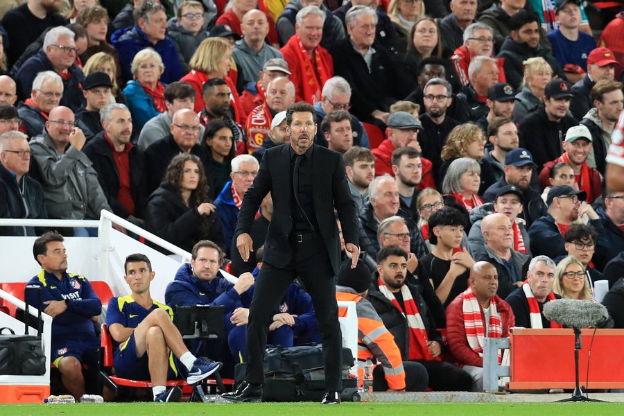 The explanation of Diego Simeone, after the obscene gesture on Anfield: 