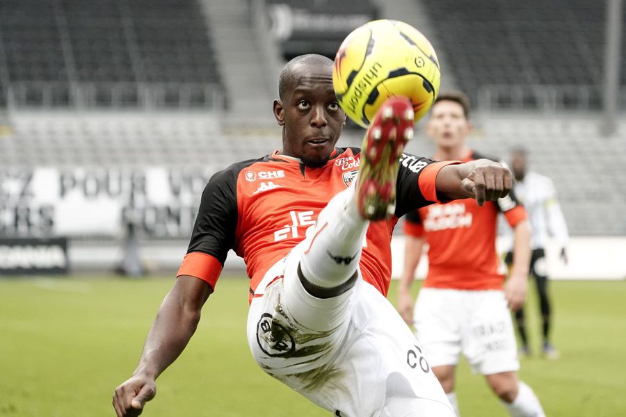 Yoane Wissa was desperate to go to Newcastle / Photo: Imago By the stunts of laughter! Runned by the businessman with the contract sheet »was 30 seconds to miss the transfer!
