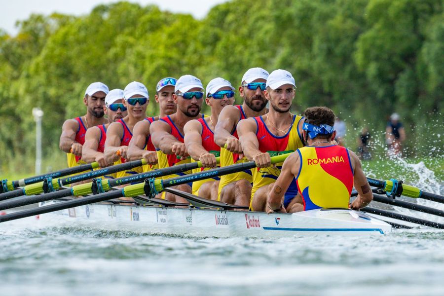 Men's Boat of 8 plus 1 frames of Romania Photo: FR Rowing/Balint Czucz The female boat of 8 plus 1 frames of Romania is beaten to defend its title at the World Championships in Shanghai