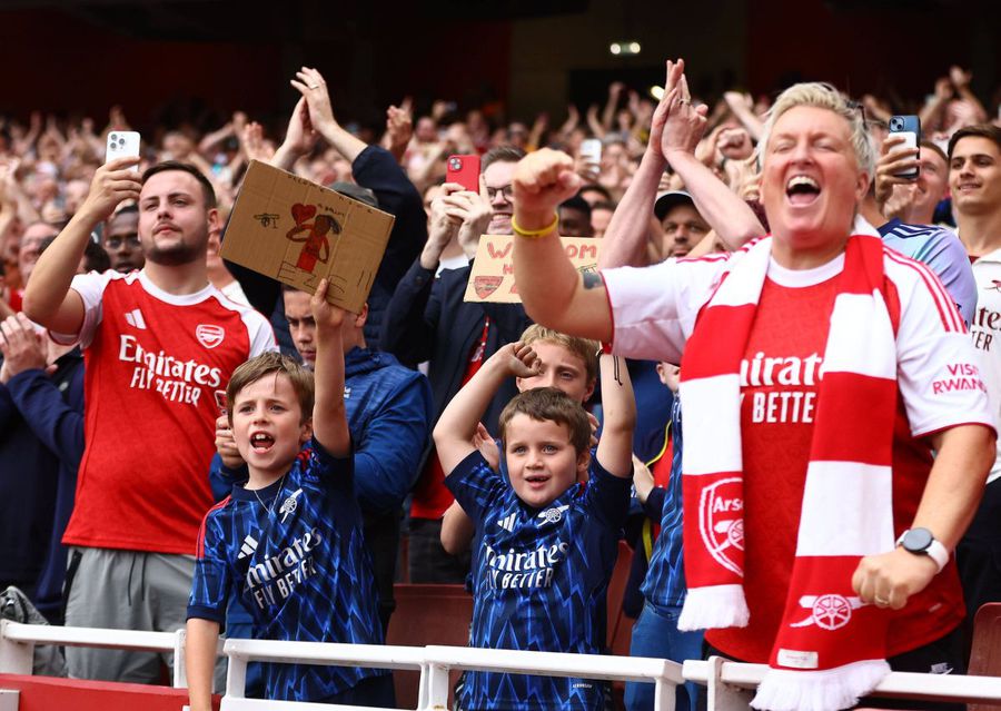 A London judge's shocking decision »Football rivalries between employees