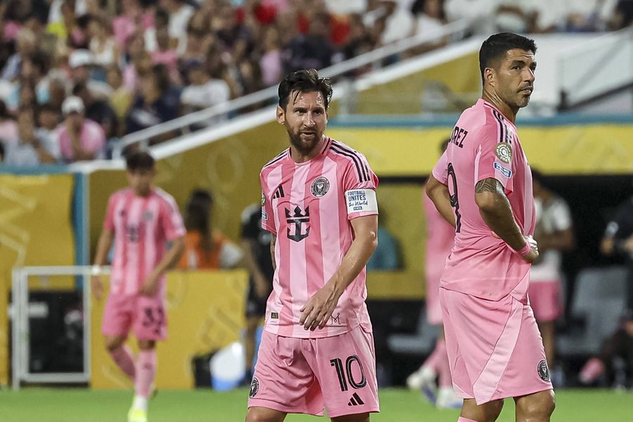Lionel Messi and Luis Suarez // Photo: Imago Images He apologized, but he was not spared! »Sanction received by Luis Suarez after spitting an opponent