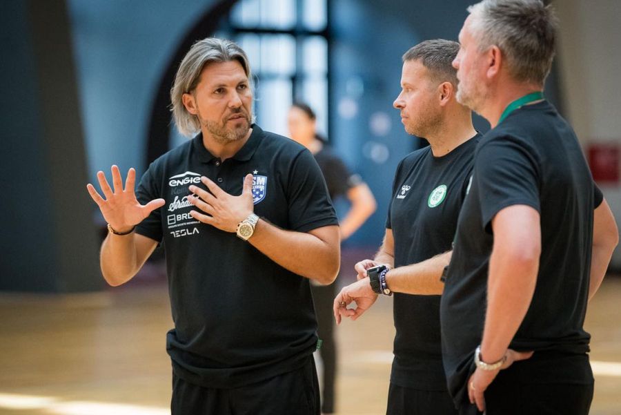 CSM Bucharest's coach, before the debut in the Champions League: 
