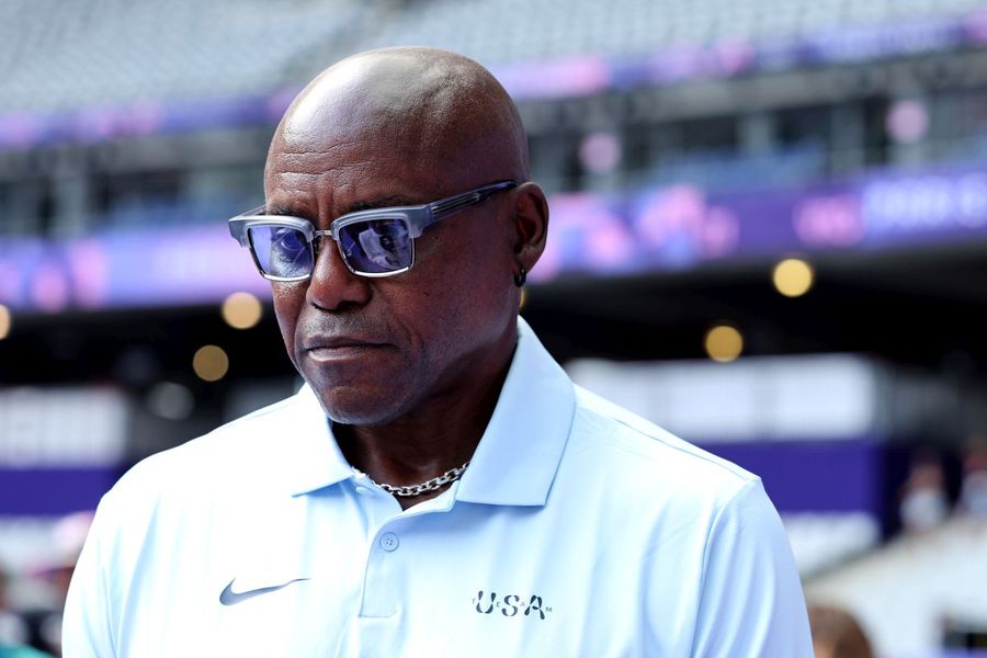 Secretele longevității cu Nadia Comăneci: „40 de minute de sport pe zi, oriunde m-aș afla” + Carl Lewis: „Nici acum nu pot face nenorocitul ăla de șpagat”