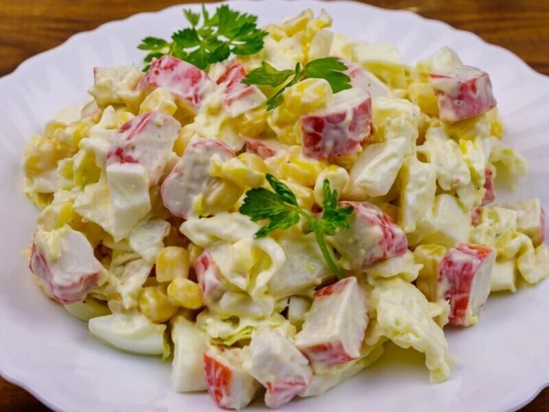 Mix this with crab sticks - and the salad will turn out tastier than the classic. Recipe for a hearty dish