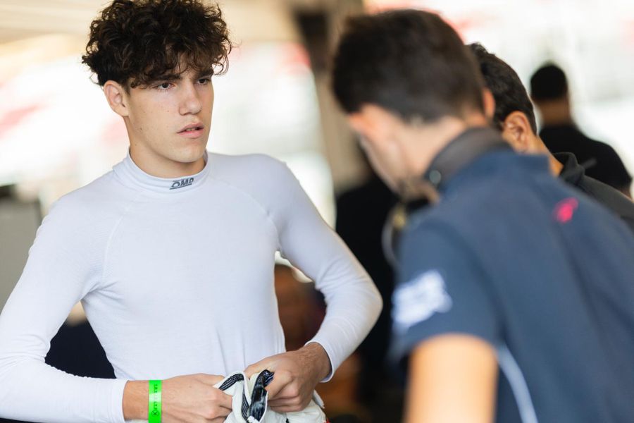 Luca Viișoreanu Luca Viișoreanu, the Romanian pilot who competed on Monza, explains the key point: