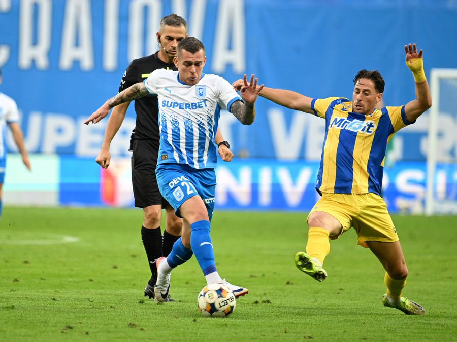Alex Cicâldău, playing for Craiova // Photo: Imago Images Florin Prunea named the midfielders from Superliga better than Olaru and I shot:
