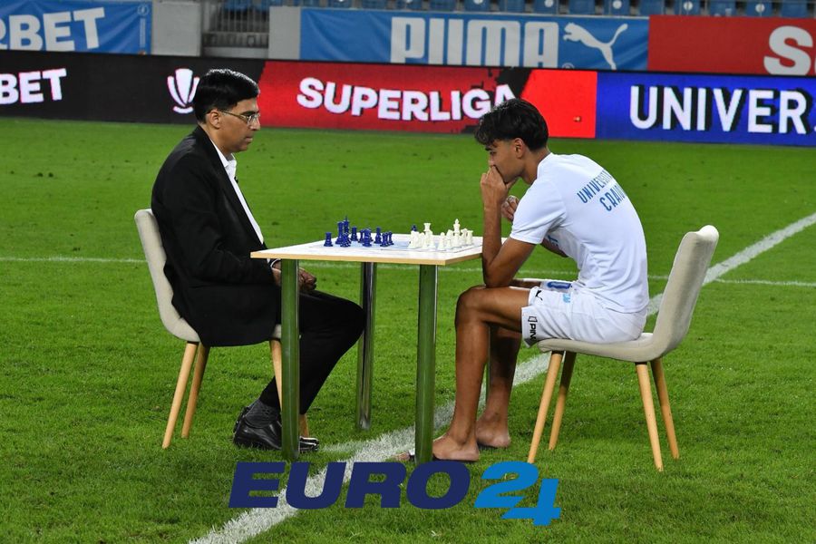 Ștefan Baiaram in front of Viswanathan Taken in the collimator of Rădoi, Ștefan Baiaram remained at the stadium after the match with the Lighthouse »unique activity for the Oltenian star