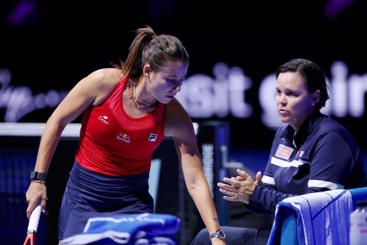 Emma Navarro and Captain Lindsay Davenport - BJK Cup 2025 Photo: Guliver/Gettyimages