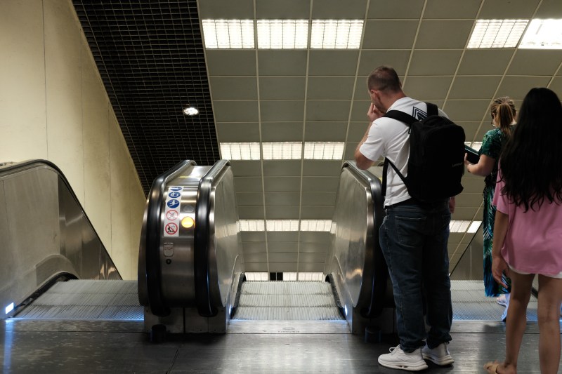 Metrorex employees will be evacuated from the building of the Ministry of Transport, after Ciprian Șerban did not give up a