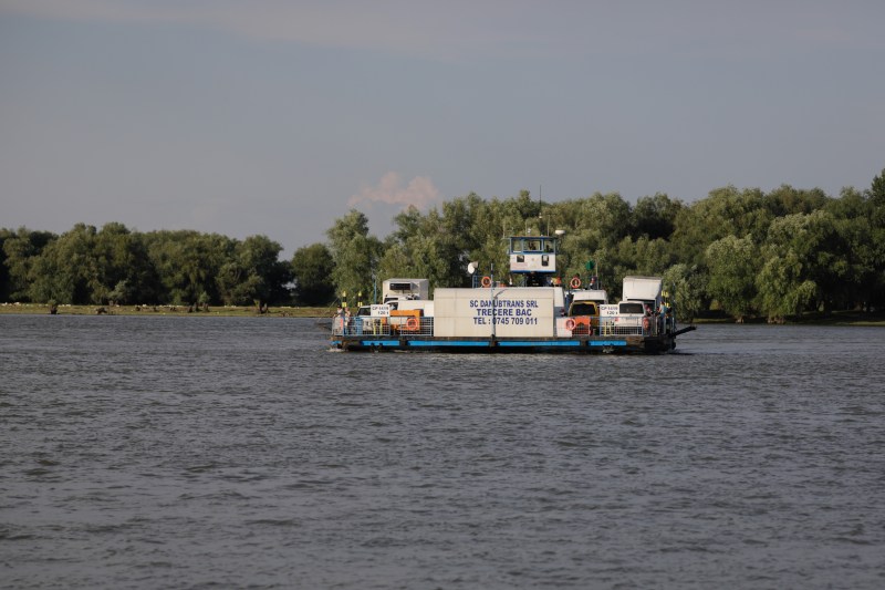Serious Incident on the Danube: A Bac was sinking with a truck on it