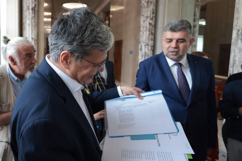 Marcel Ciolacu and Marcel Boloș. Photo: Inquam Photos / George Călin