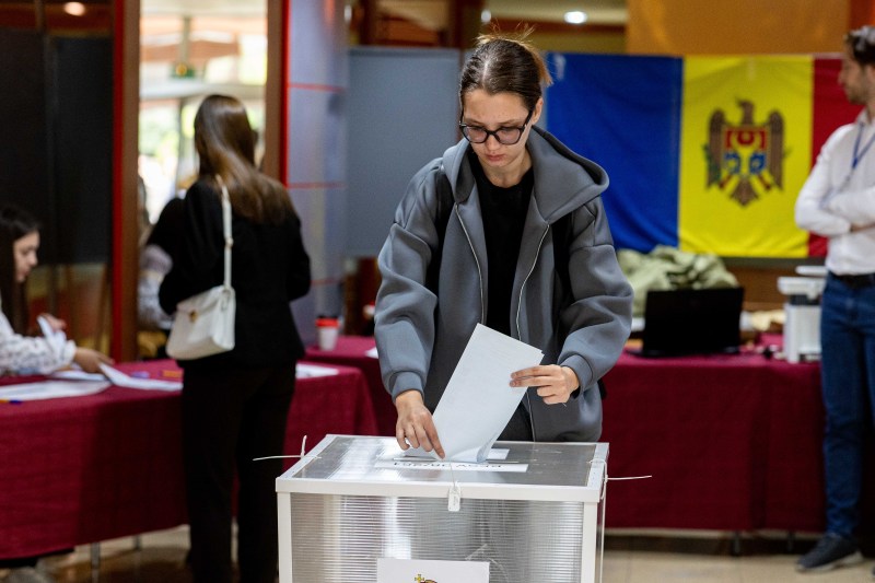 The party of Maia Sandu obtained almost 90% of the votes of Moldovan citizens who voted in the sections organized in Romania