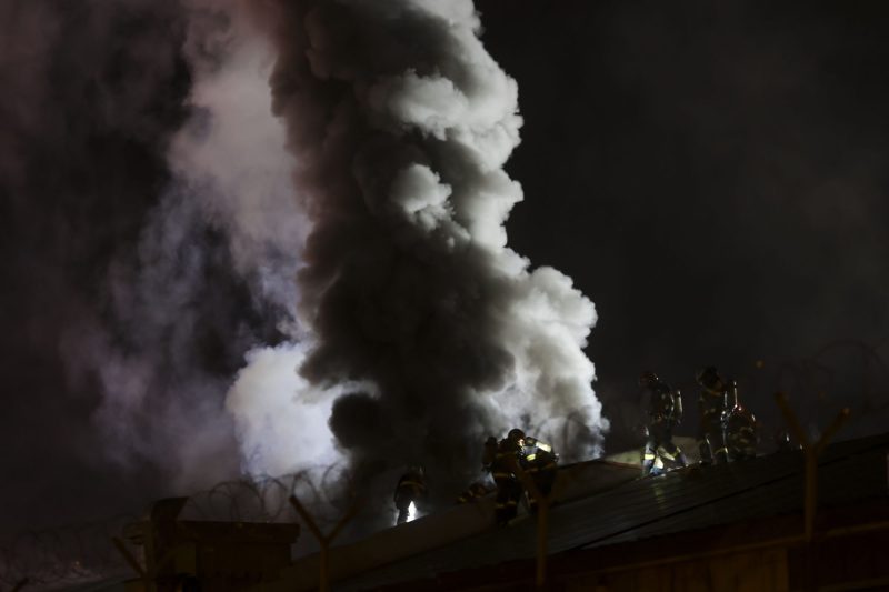 The level of pollution, even 7 higher than the maximum admitted in Bucharest, following the violent fire. The area that is covered by 