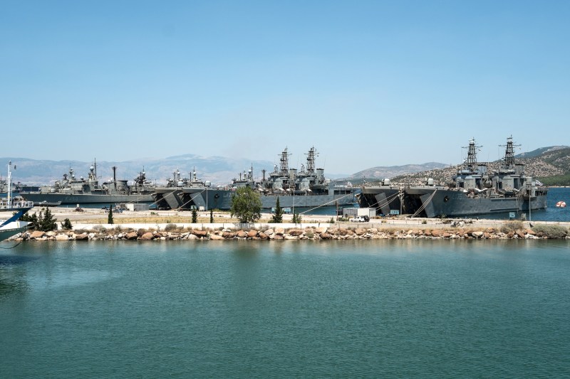 Two Romanians, arrested for suspicion of espionage in Greece / What accusations are brought to them