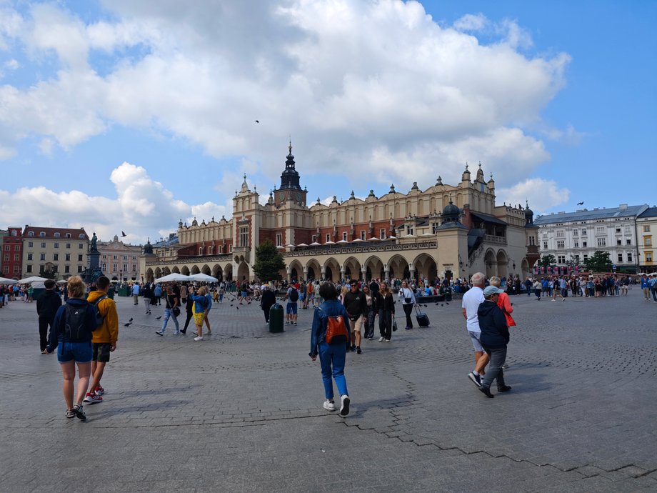 Krakow is extremely attractive when it comes to short -term rental