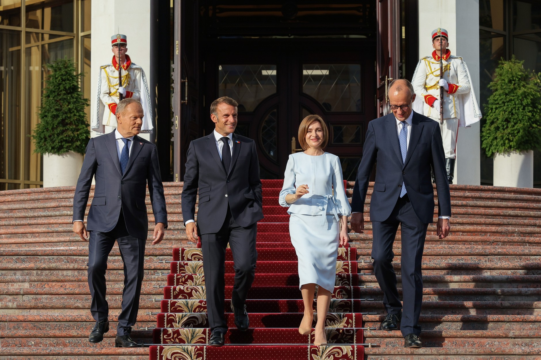 Donald Tusk, Emmanuel Macron, Maia Sandu and Friedrich Merz in front of the Presidential Palace in Chisinau, 27 August 2025.
