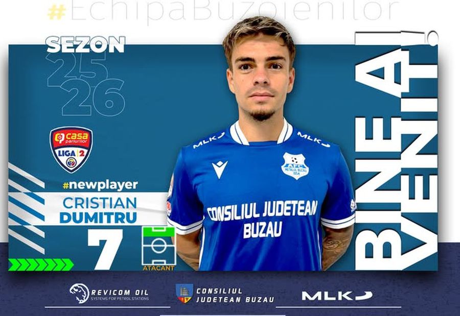 With which team from Romania did Cristian Dumitru signed, the striker nicknamed 