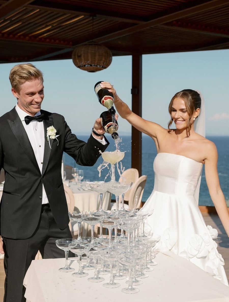Former Top 10 player had a story wedding in Greece