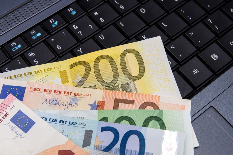 New European funds in Romania: SME grants of 500,000-3 million EUR for IT and electronics companies. The proposed guide