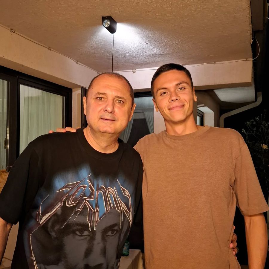 David Popovici met with Emil Hossu-Longin, one month after the golden medals of Singapore: 
