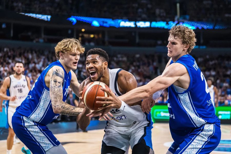 After 16 years, Greece again wins a medal at Eurobasket! Incredible final in confrontation with Finland, after a spectacular return of the Nordics